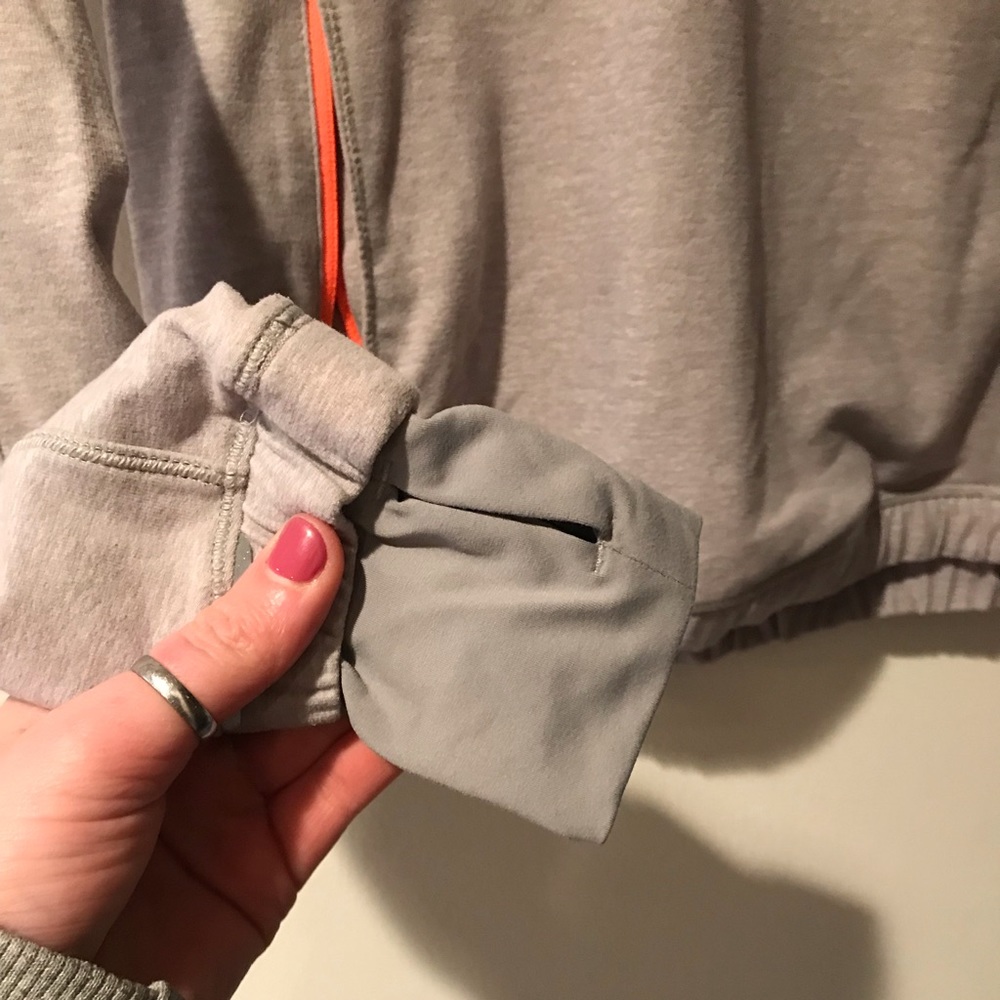 Lightweight Lululemon Halfzip Jacket - image 4